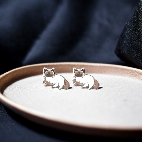 Purr-fectly Chic Siamese Cat Stud Earrings 🐈‍⬛ NWT Kitten Studs - Great Gift! - Picture 2 of 8